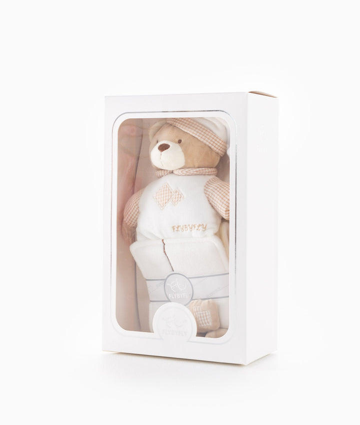 White and beige baby growth chart