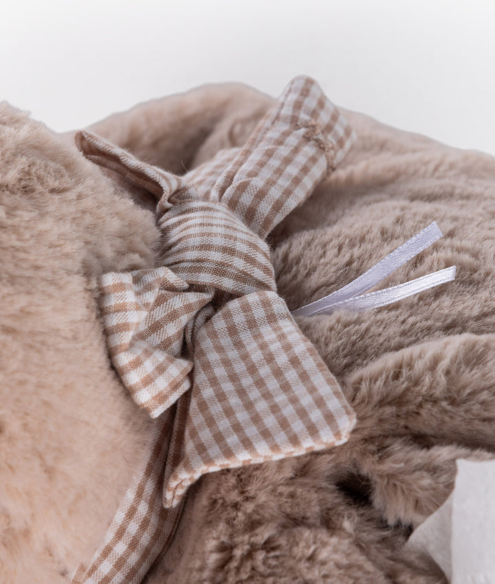 Baby wipes holder for nursery in beige
