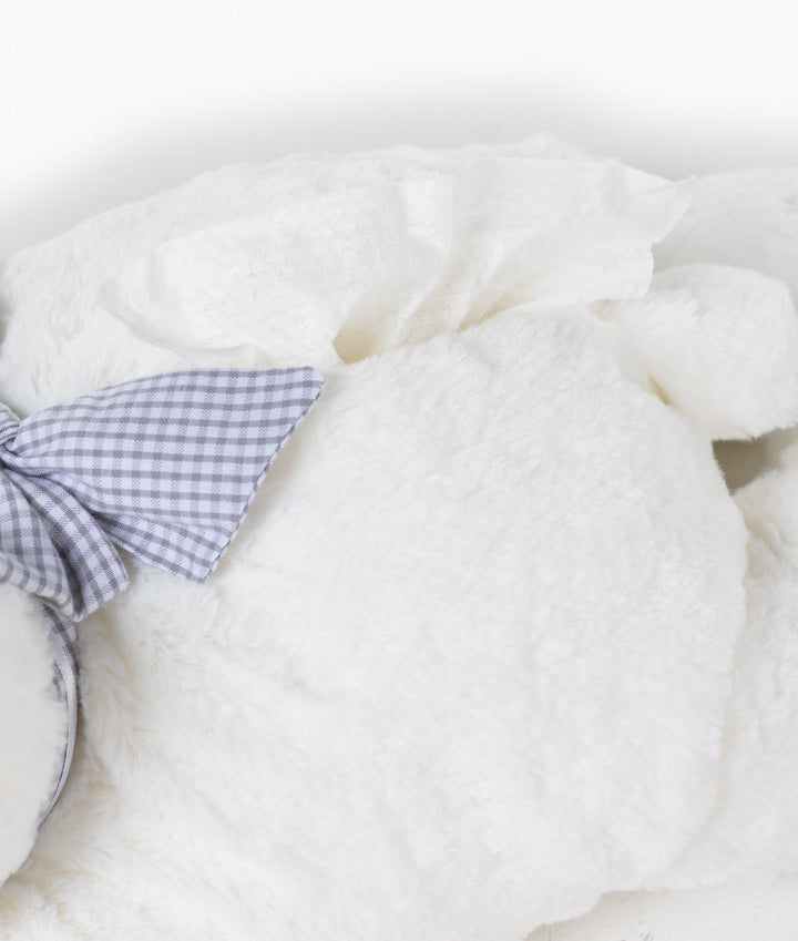 Baby wipes holder for nursery in white and grey