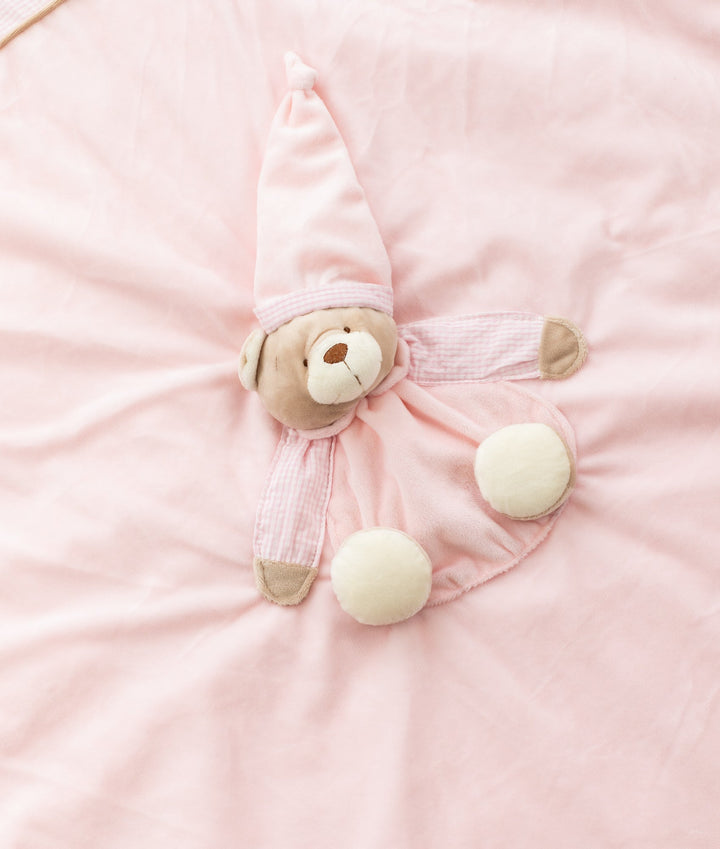 Pink quilt and cover set for toddlers